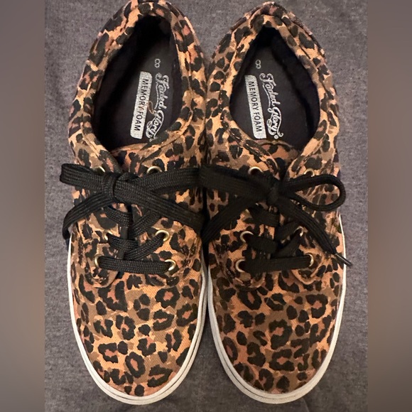 Faded Glory Cheetah Print Memory Foam Shoes - Picture 2 of 10